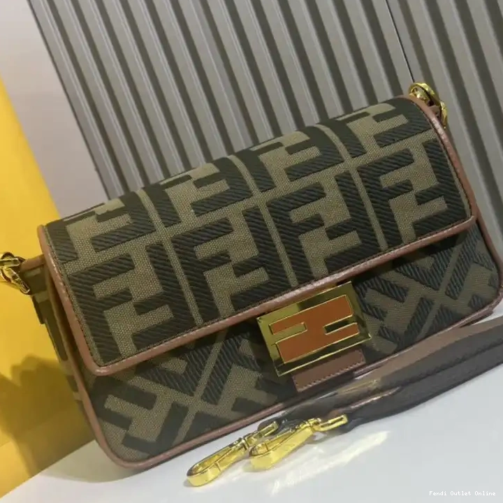 Cheap Baguette In Green FF Medium Motif Canvas Bag Fendi 0527